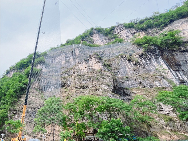 Perilous Rock Control Project In Xiling Gorge 
